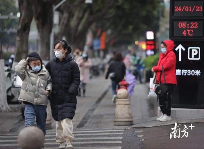 广东省要冷了广东省即将迎来寒冷的季节，准备应对，享受变化